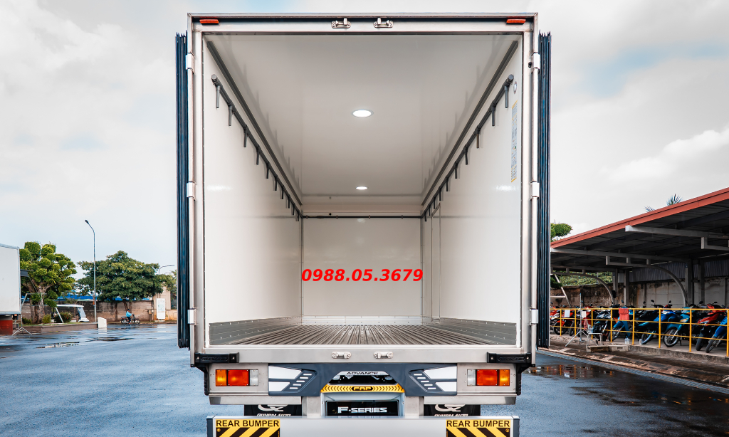 long thung xe tai 8 tan isuzu fsr 700 Fsr90ne5 thung kin bao on quyen auto