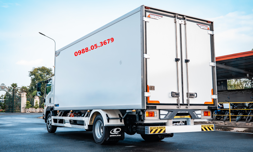 xe tai isuzu fsr 700 8 tan thung kin cao cap