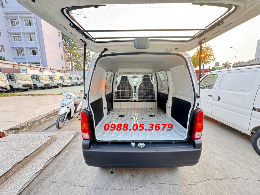 Thung xe suzuki ban tai eeco van 2026