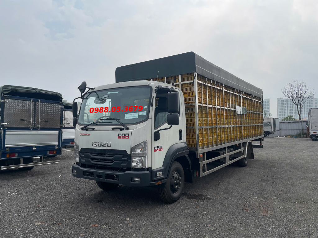 xe tai isuzu 6,5 tan frr 650 thung cho gia cam 7m4 frr90qe5