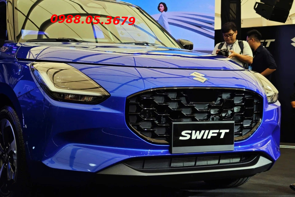 den pha xe suzuki swift 2025 moi