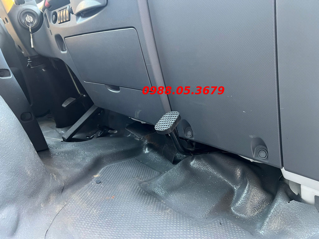 xe tai tap lai hang C1 1T99 ISUZU QKR 210 QMR77HE5A phanh phu