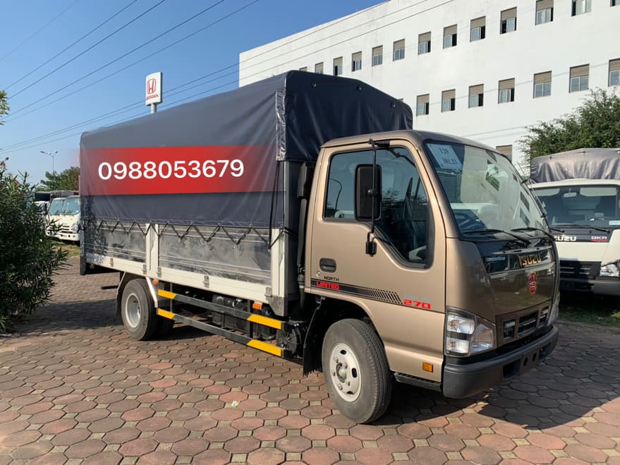 xe tai isuzu qkr 270 thung mui bat 4m4 ban dac biet qkr77he4